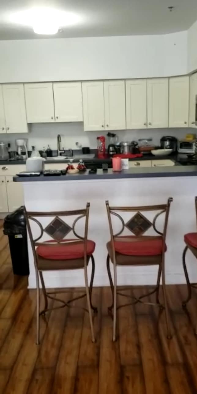 Building Photo - 158 Ferry St