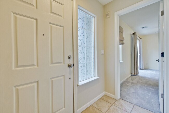 Building Photo - Modern Communication Hill Townhome | Panoramic Mountain Views