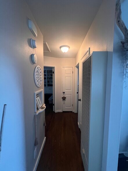 Building Photo - 67 College Dr