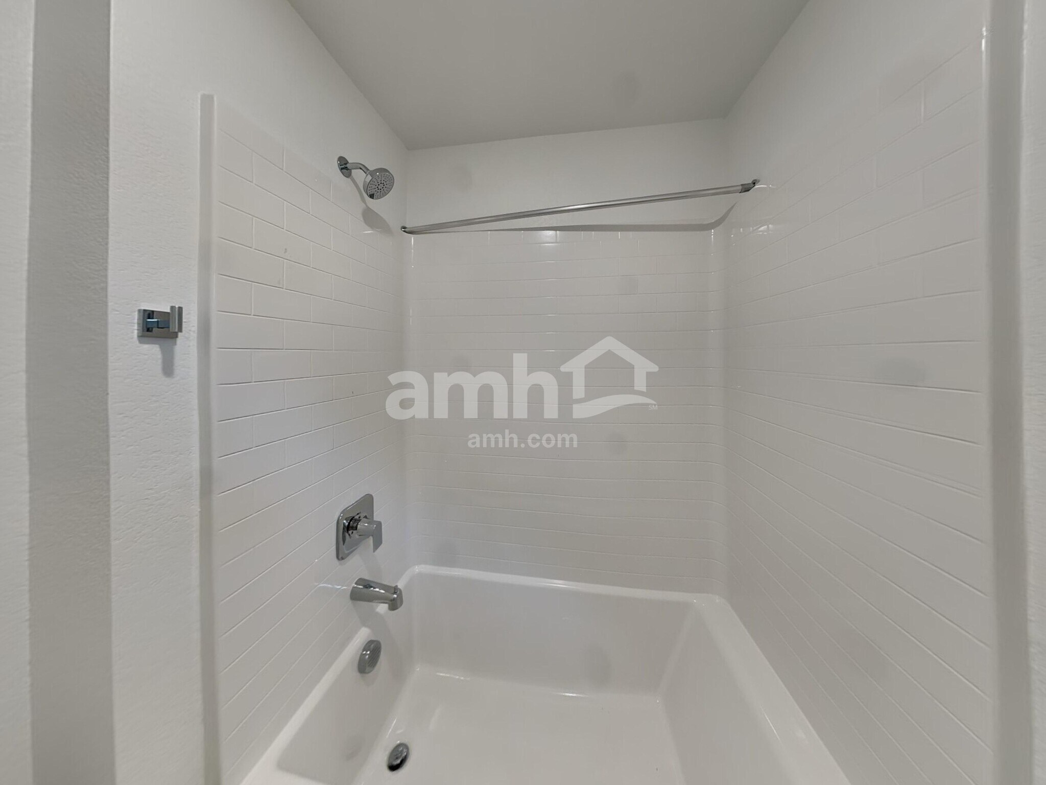 Building Photo - 8917 Dwarf Chin Ave