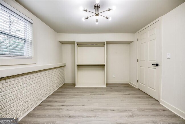 Building Photo - 3254 Newcastle Way