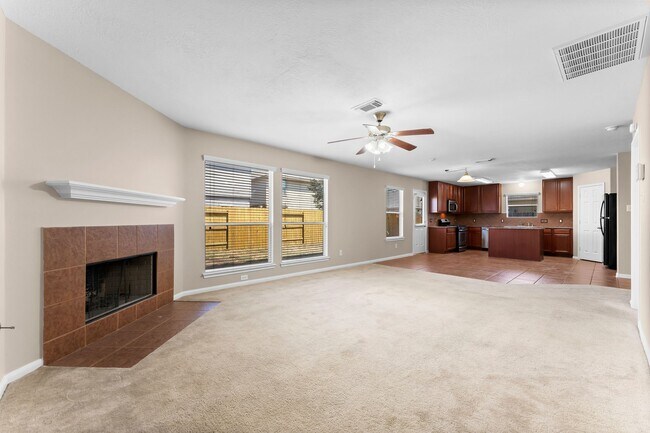 Building Photo - 8338 Loetsch Ridge Way