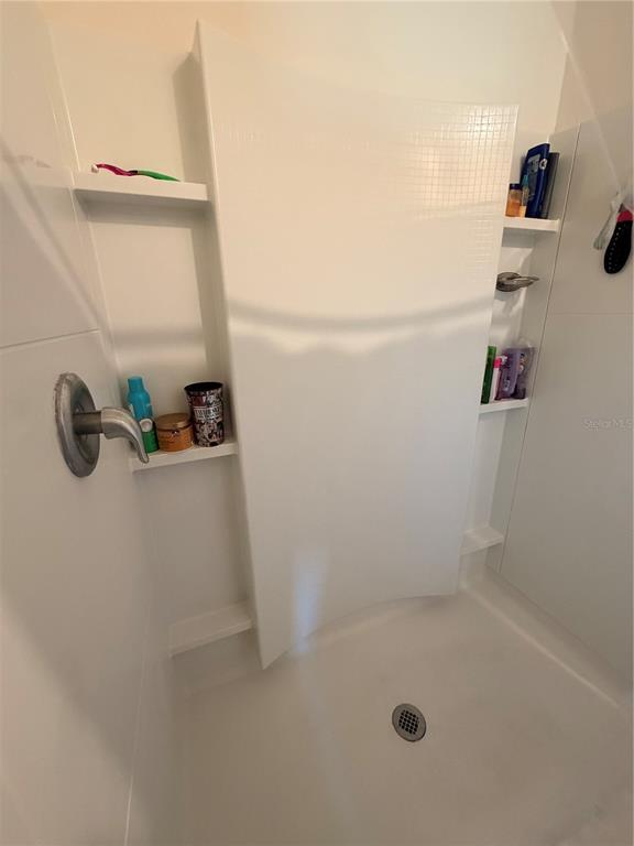 Building Photo - 1156 Cambridge Dr