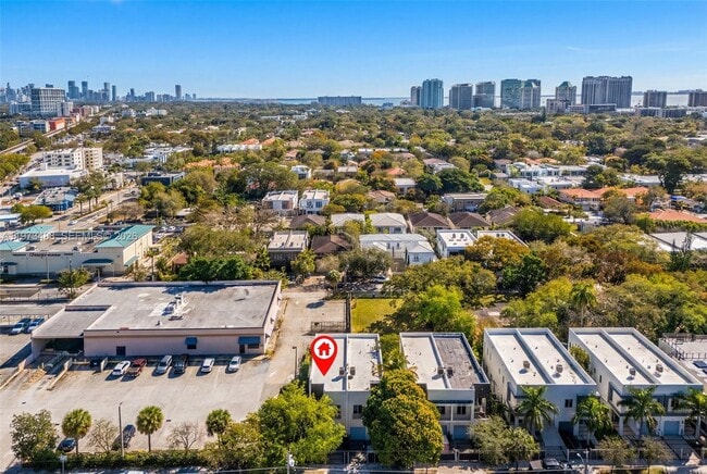 Building Photo - 3055 Carter St