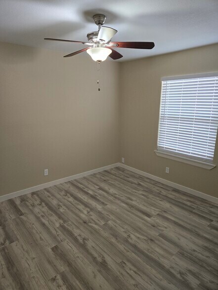 Building Photo - 123 N Glenwood Dr