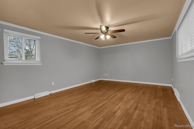 Building Photo - 17471 Evans St