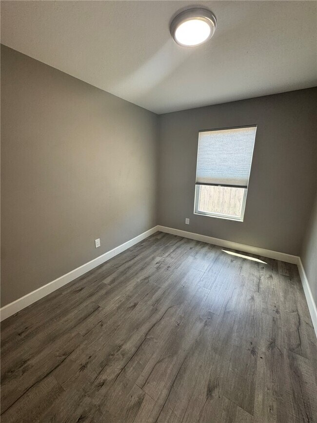 Building Photo - 2729 Lenox Ct