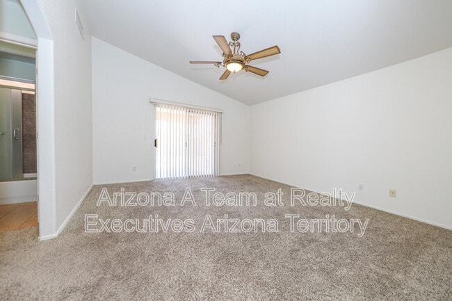Building Photo - 8070 N Wild Aster Way