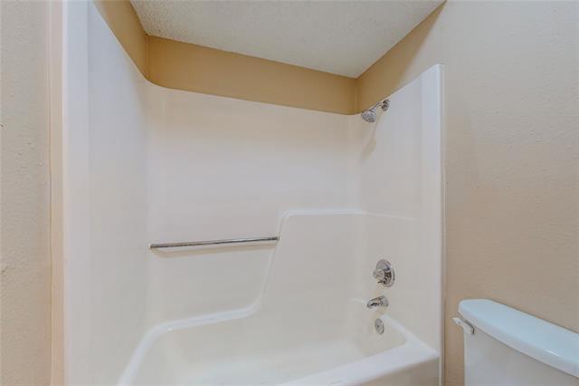 Building Photo - 1912 N Irving Heights Dr