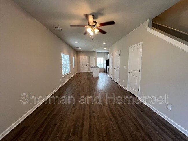 Building Photo - 737 Tarvin Cir