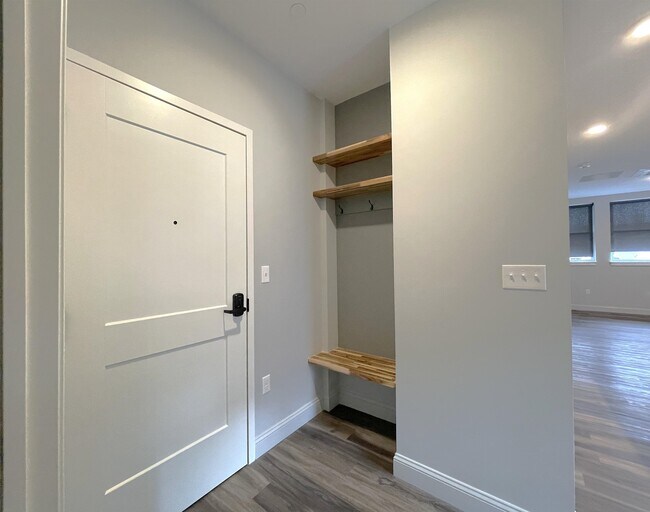 Building Photo - 25 Lowell St