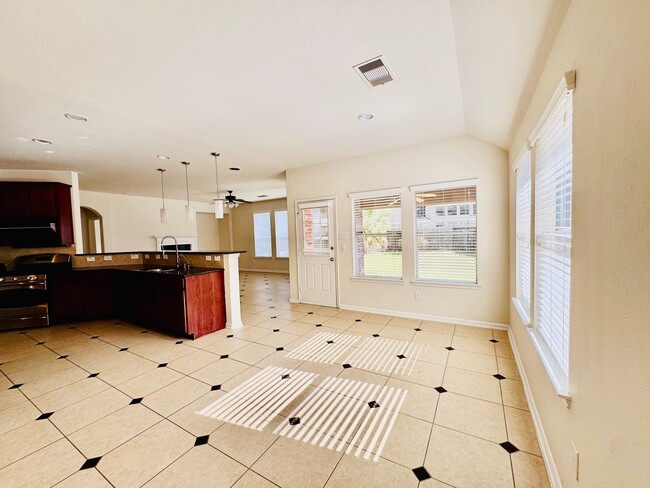 Building Photo - 26123 Ginger Gables Ln