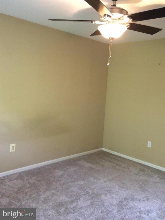 Building Photo - 46748 Woodmint Terrace