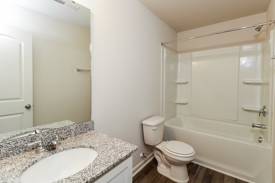 Building Photo - 1681 Robins Nest Drive