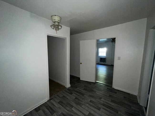 Building Photo - 351 Bethany Church Rd