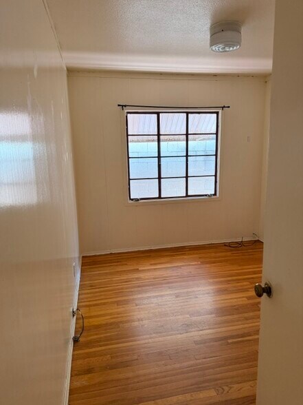 Building Photo - 615 Geer Ct