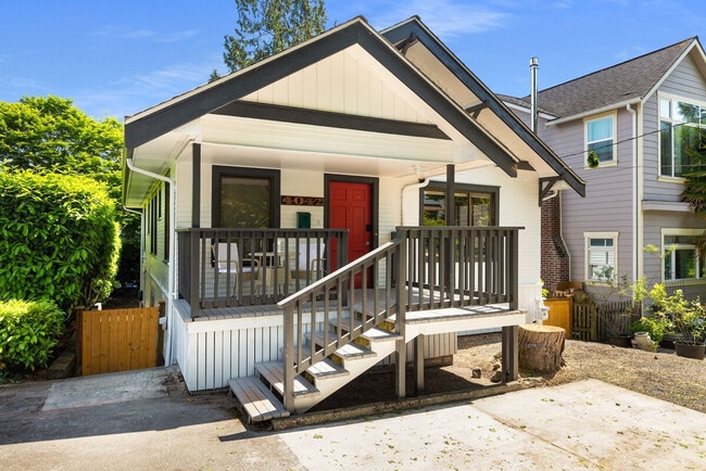 Building Photo - 4042 1st Ave NE