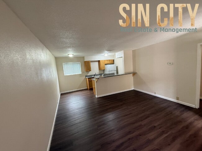 Building Photo - Discover Urban Comfort: Spacious 1-Bedroom Oasis at Lyn Capri