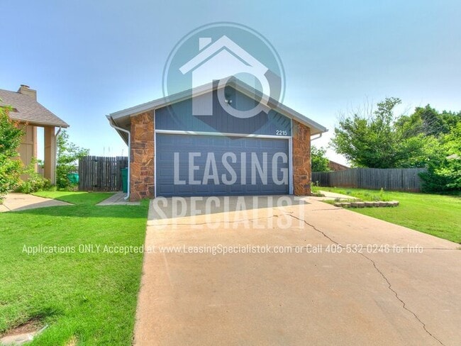 Building Photo - 2 Bed 2 Bath Garden Home in SW OKC's The R...