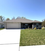 Building Photo - 5406 Sweetgum Cir