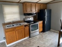 Building Photo - 49 Coach Dr