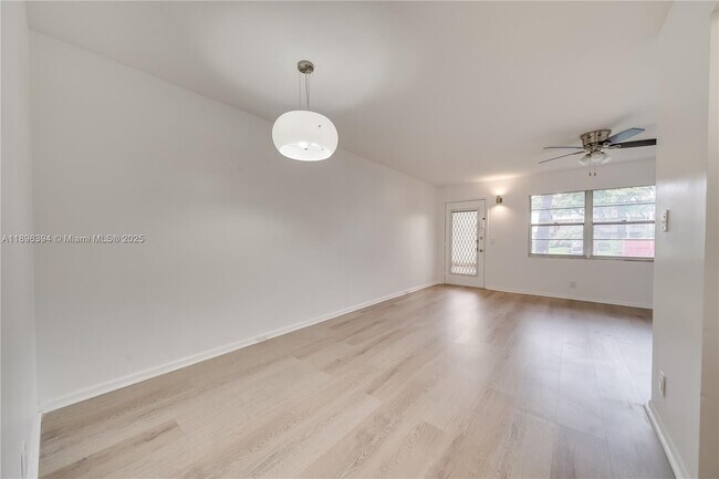 Building Photo - 101 SW 132nd Way
