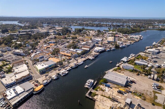 Building Photo - 1343 Highland Ave NW