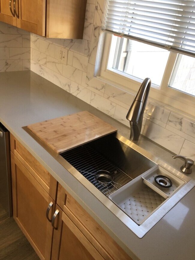 Building Photo - 3-Bed 2-Bath North Chico Residential