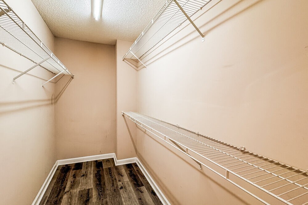 Building Photo - 4108 Glenaire Way NW
