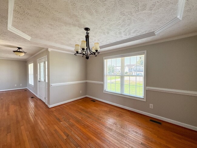 Building Photo - 95 Gloucester Ct