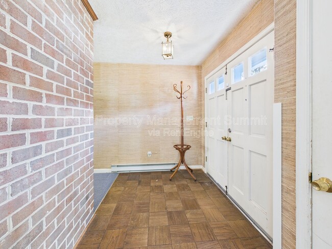 Building Photo - 1233 Pinehurst Rd