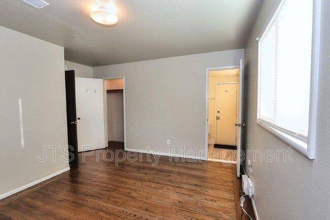 Building Photo - 1817 Vesta Way