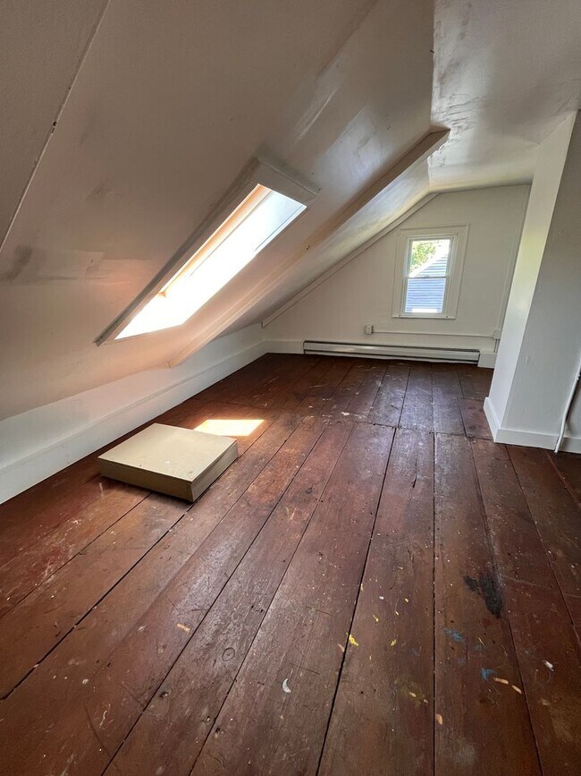 Building Photo - 1-3 Lincoln Ave