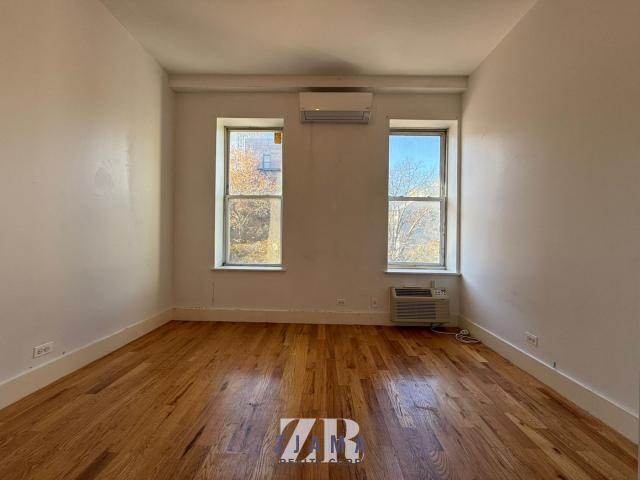 Building Photo - 4 bedroom in Brooklyn NY 11226