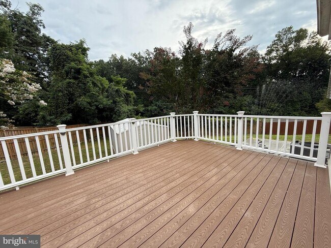 Building Photo - 5056 Kenerson Dr