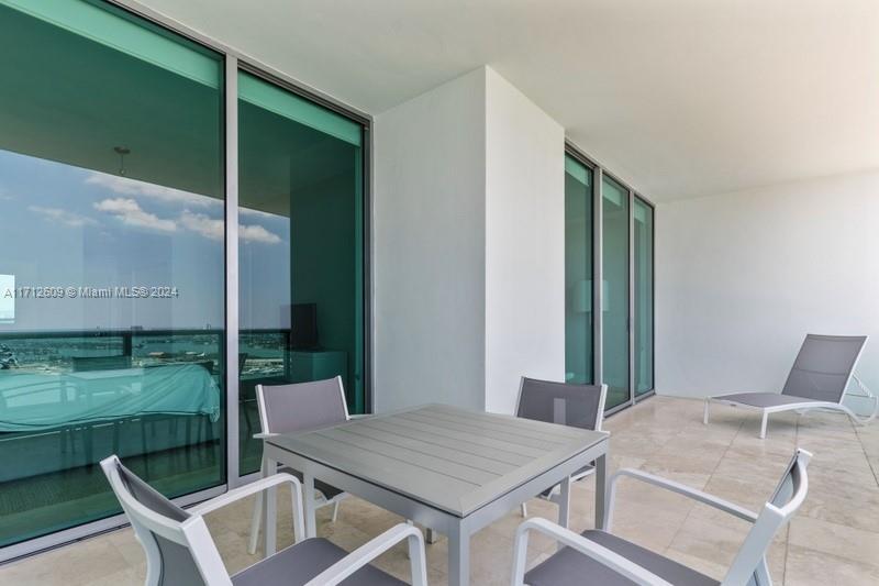 Building Photo - 900 Biscayne