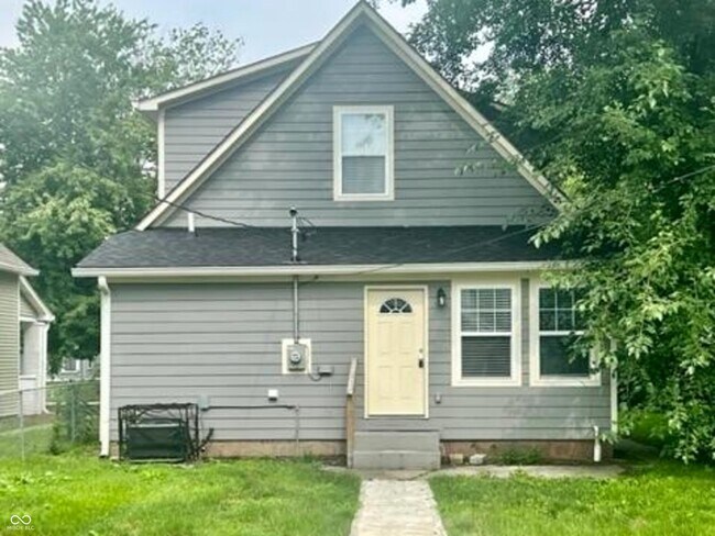Building Photo - 838 N Temple Ave