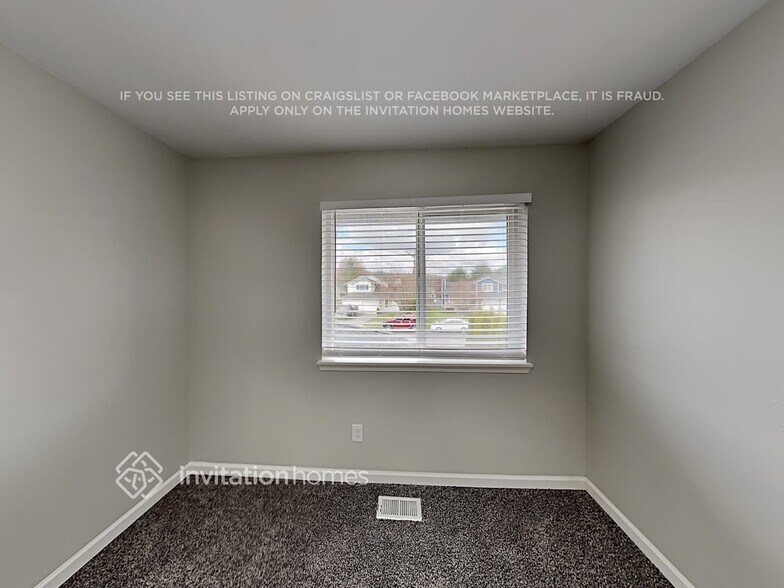 Building Photo - 15435 165th Ave SE