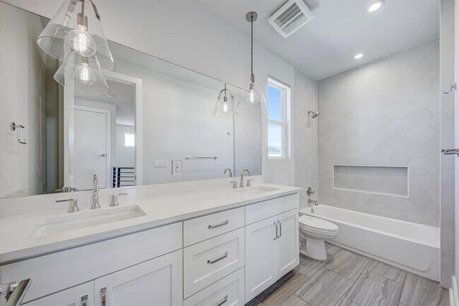 Building Photo - 6401 Keegans Dr