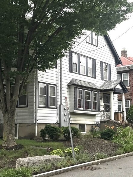 Building Photo - 1 Longfellow Rd