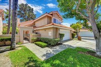 Building Photo - Beautiful Large 4 Bedrooms, 3 Baths in Bernardo Heights