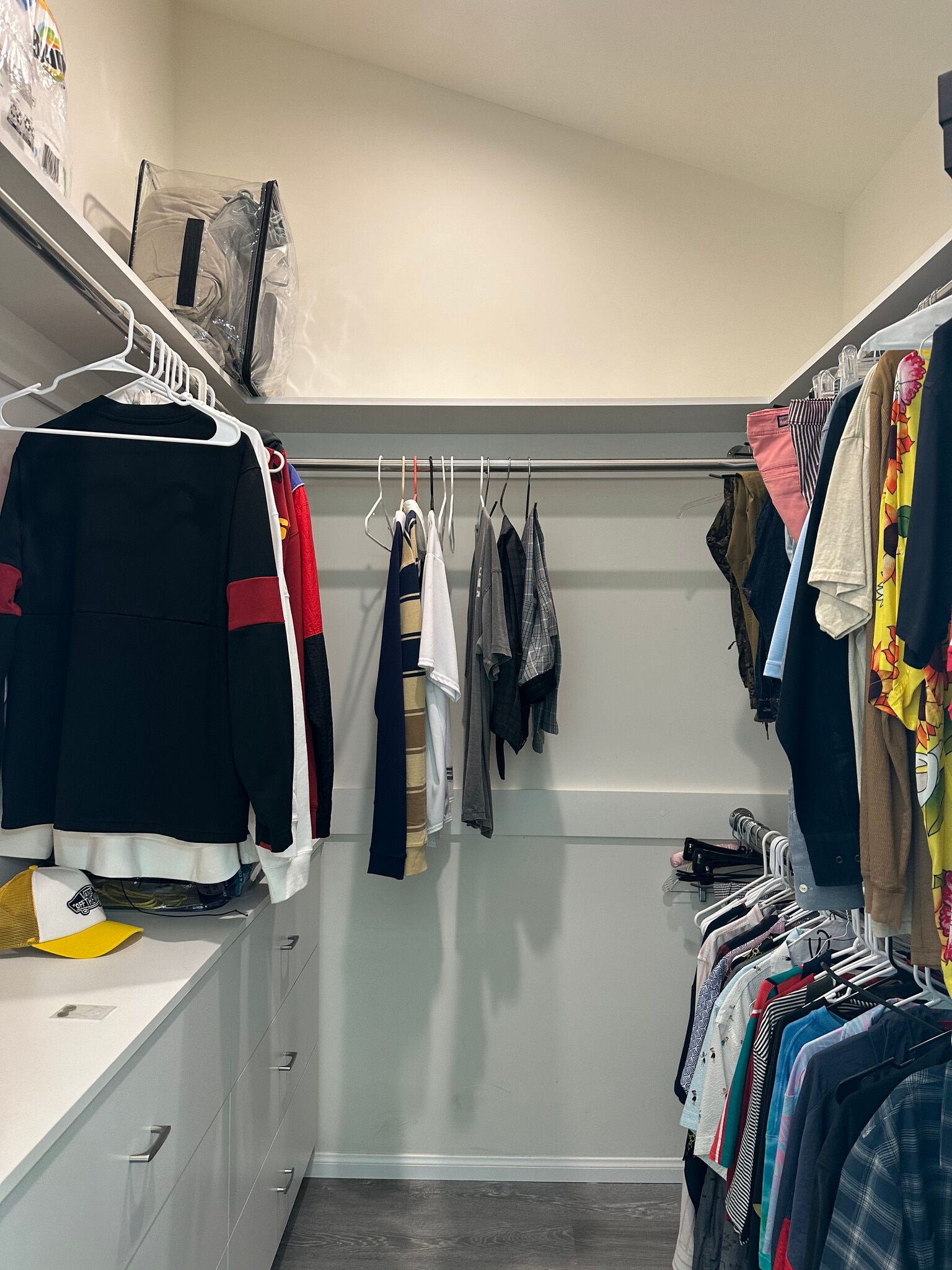 walking closet - 1010 8th St