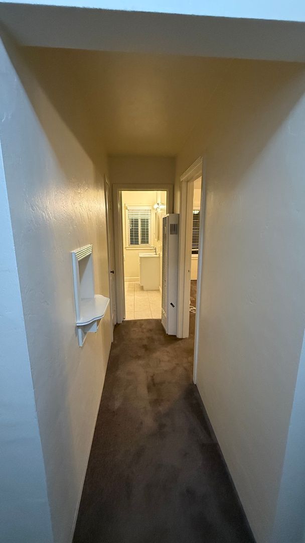 Building Photo - 216 Anita Rd