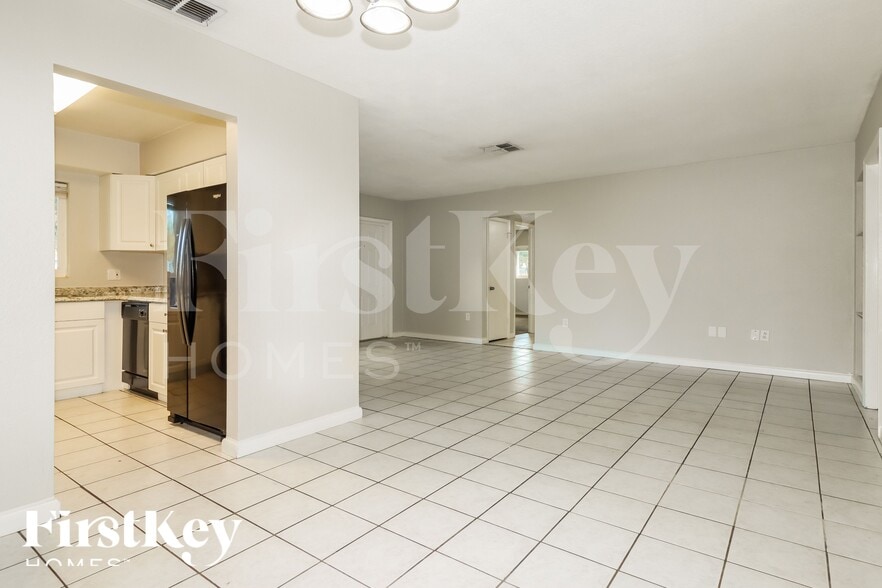 Building Photo - 1429 Satsuma St