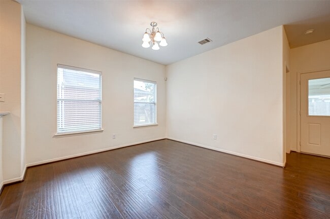 Building Photo - 18218 Barkers Green Way