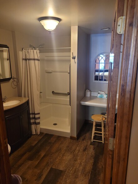 Bathroom - 145 Franklin Ave