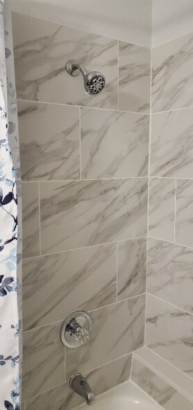 Building Photo - 1310 Firefly Cir