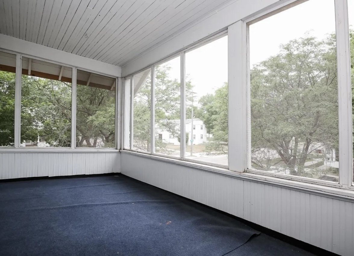 Building Photo - 425-427 W 16th St