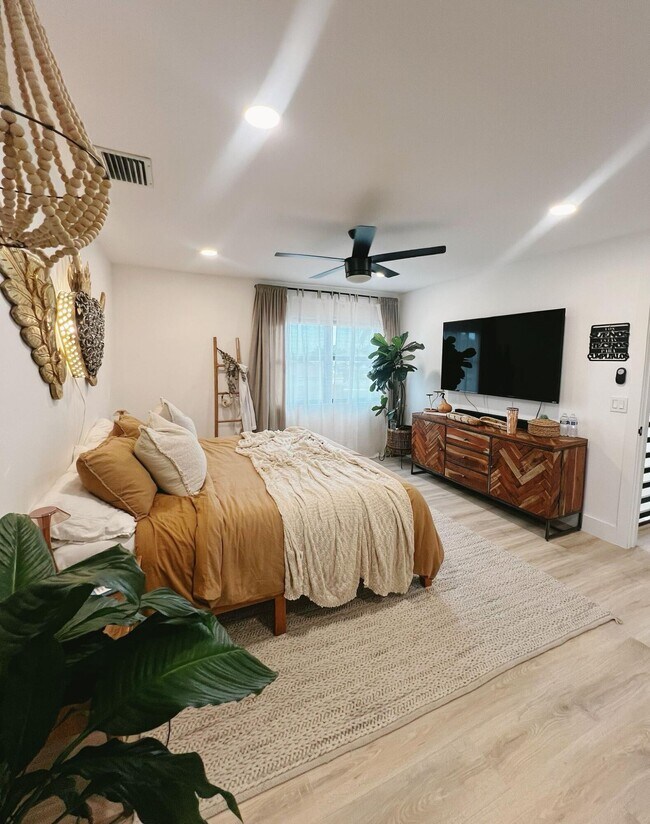 Building Photo - 9775 Arbor Meadow Dr