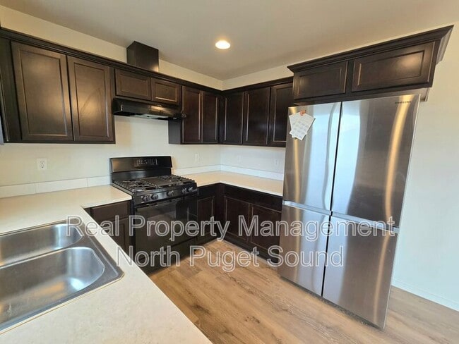 Building Photo - 4306 68th Dr NE